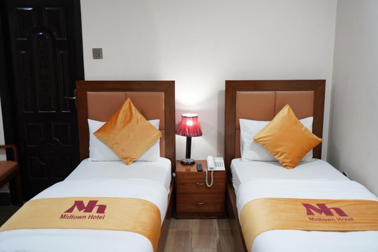 มิดทาวน์ โฮเทล Hotel ราวัลปินดี ภายนอก รูปภาพ