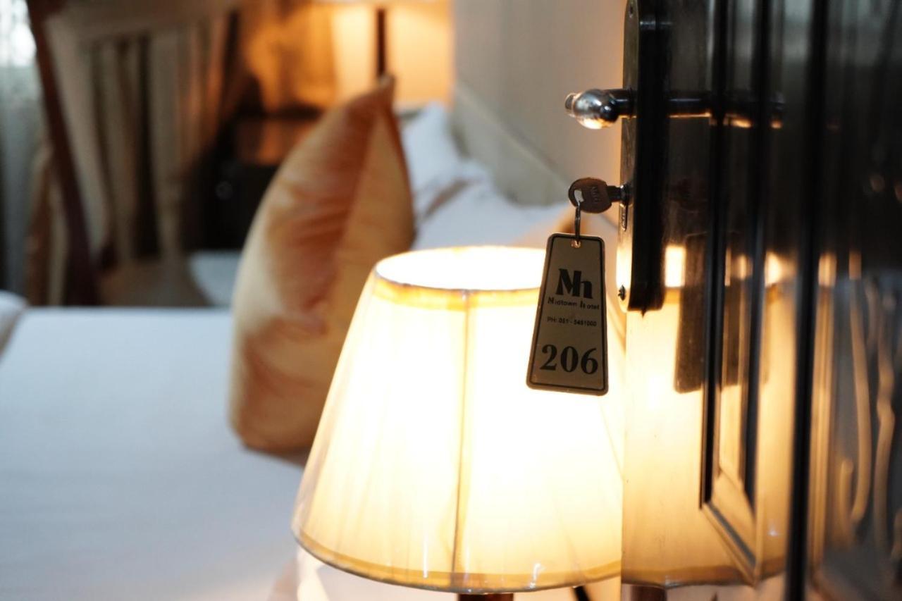 มิดทาวน์ โฮเทล Hotel ราวัลปินดี ภายนอก รูปภาพ