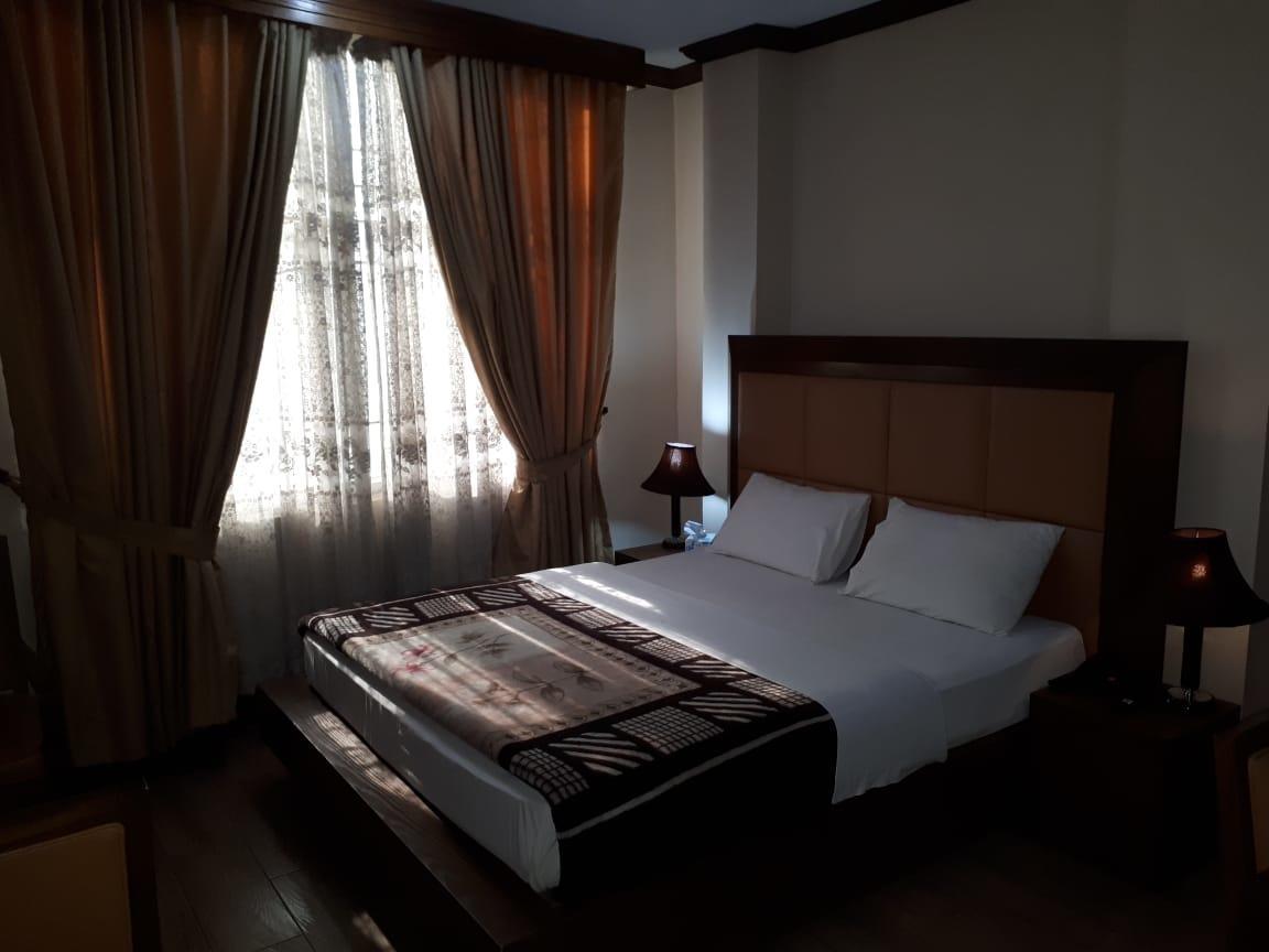 มิดทาวน์ โฮเทล Hotel ราวัลปินดี ภายนอก รูปภาพ