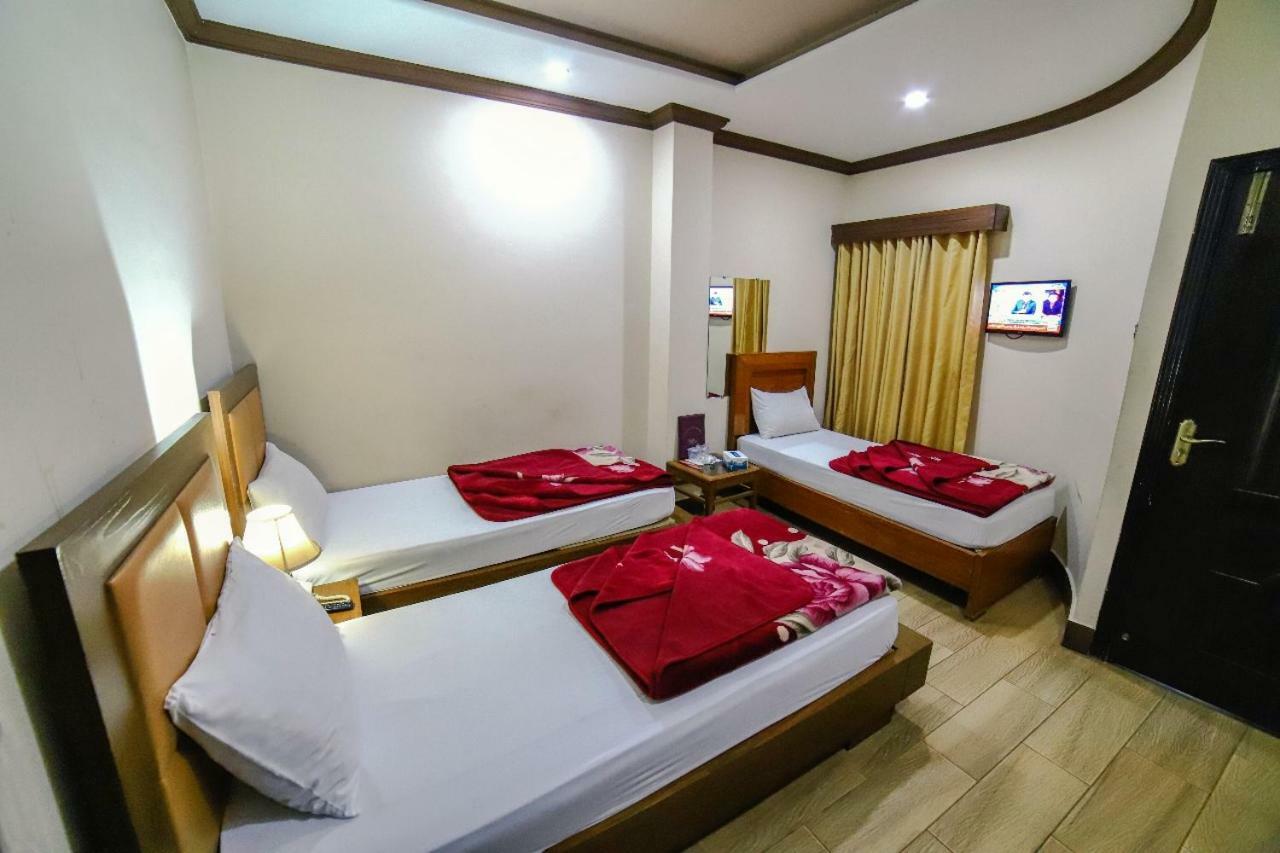 มิดทาวน์ โฮเทล Hotel ราวัลปินดี ภายนอก รูปภาพ